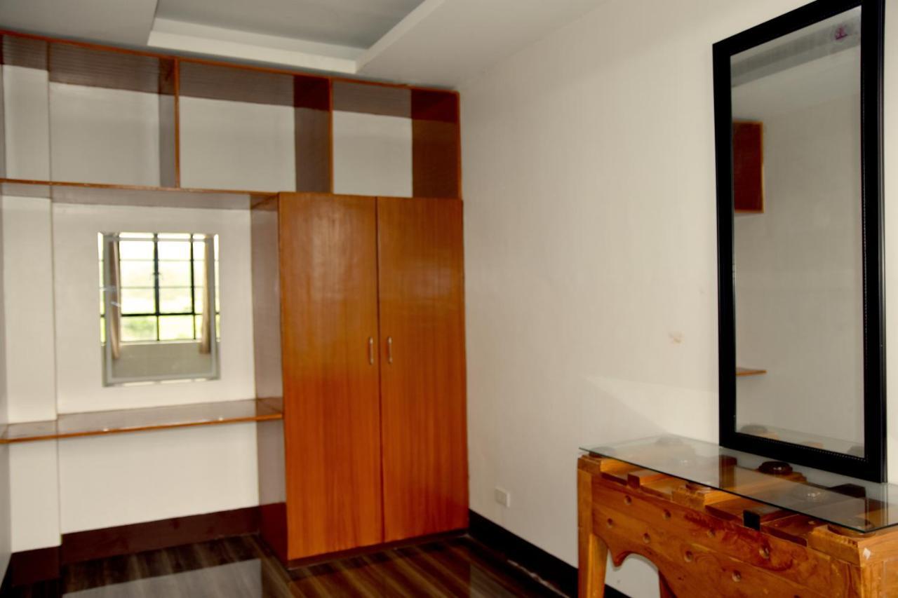 Isla De Oro Hotel Mamburao Dış mekan fotoğraf