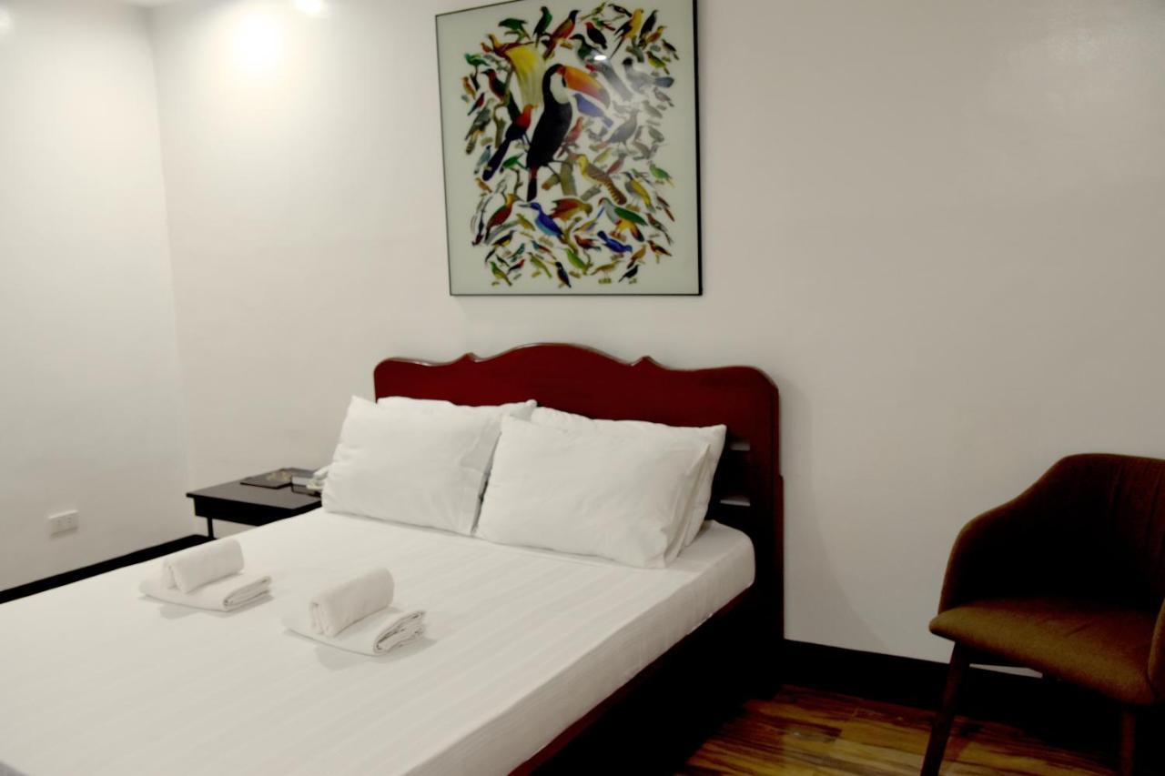 Isla De Oro Hotel Mamburao Dış mekan fotoğraf