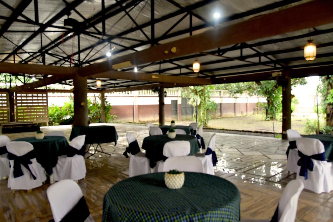 Isla De Oro Hotel Mamburao Dış mekan fotoğraf