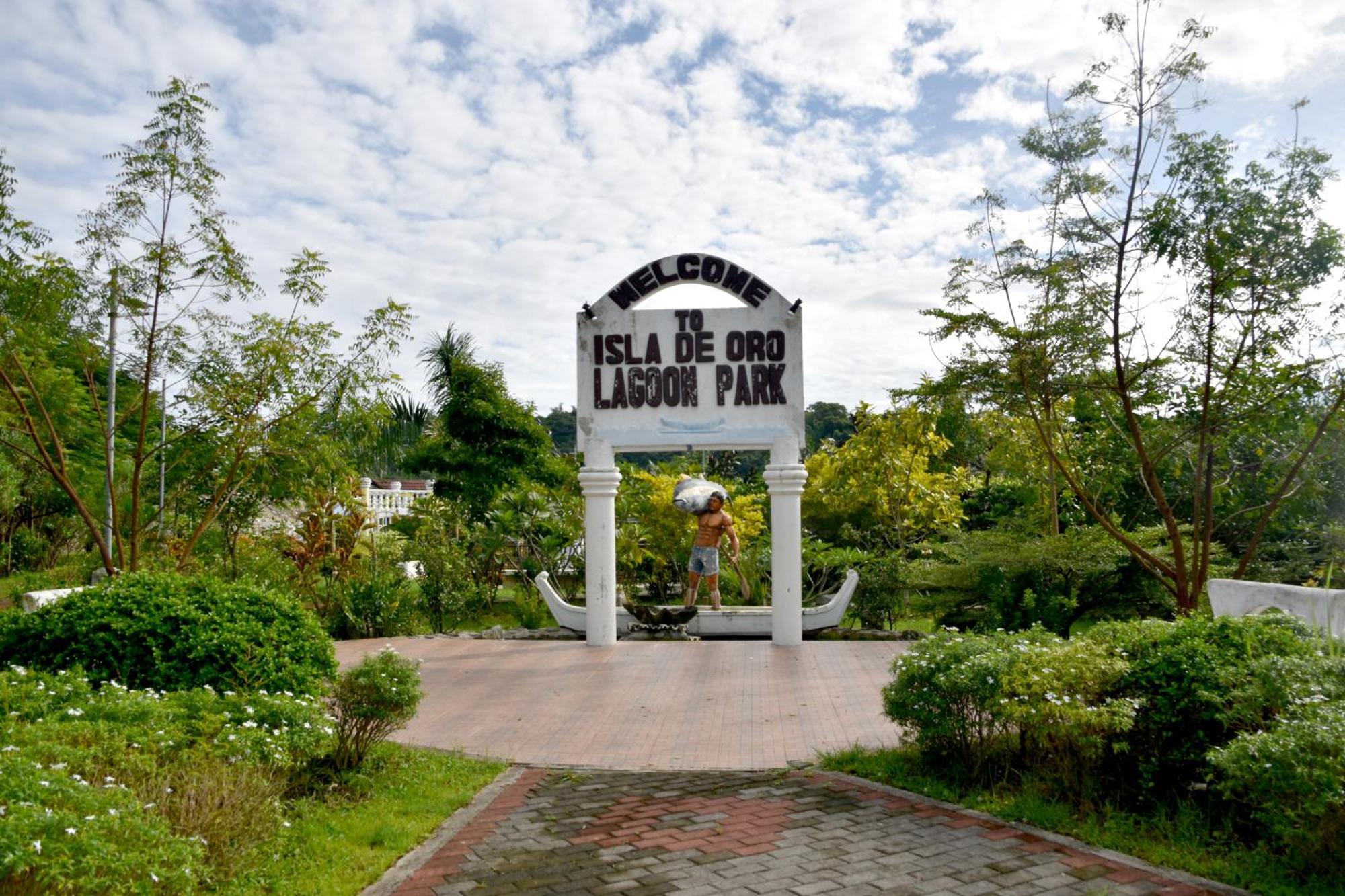 Isla De Oro Hotel Mamburao Dış mekan fotoğraf